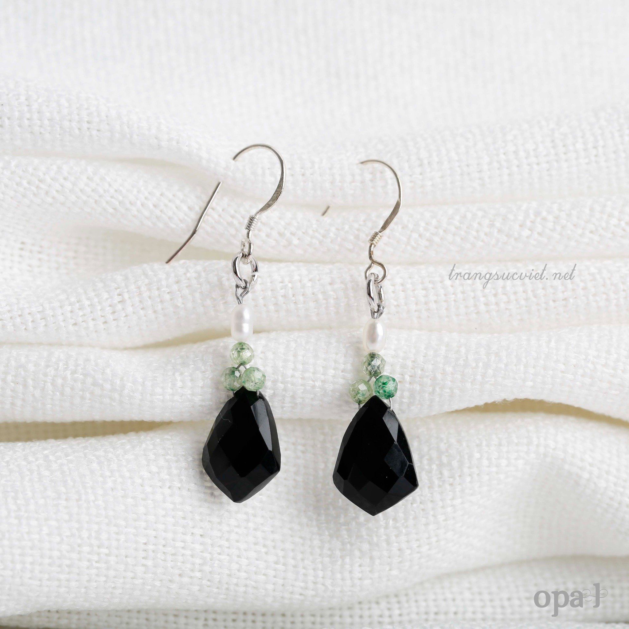  Hoa tai móc bạc đá Onys đen huyền bí 