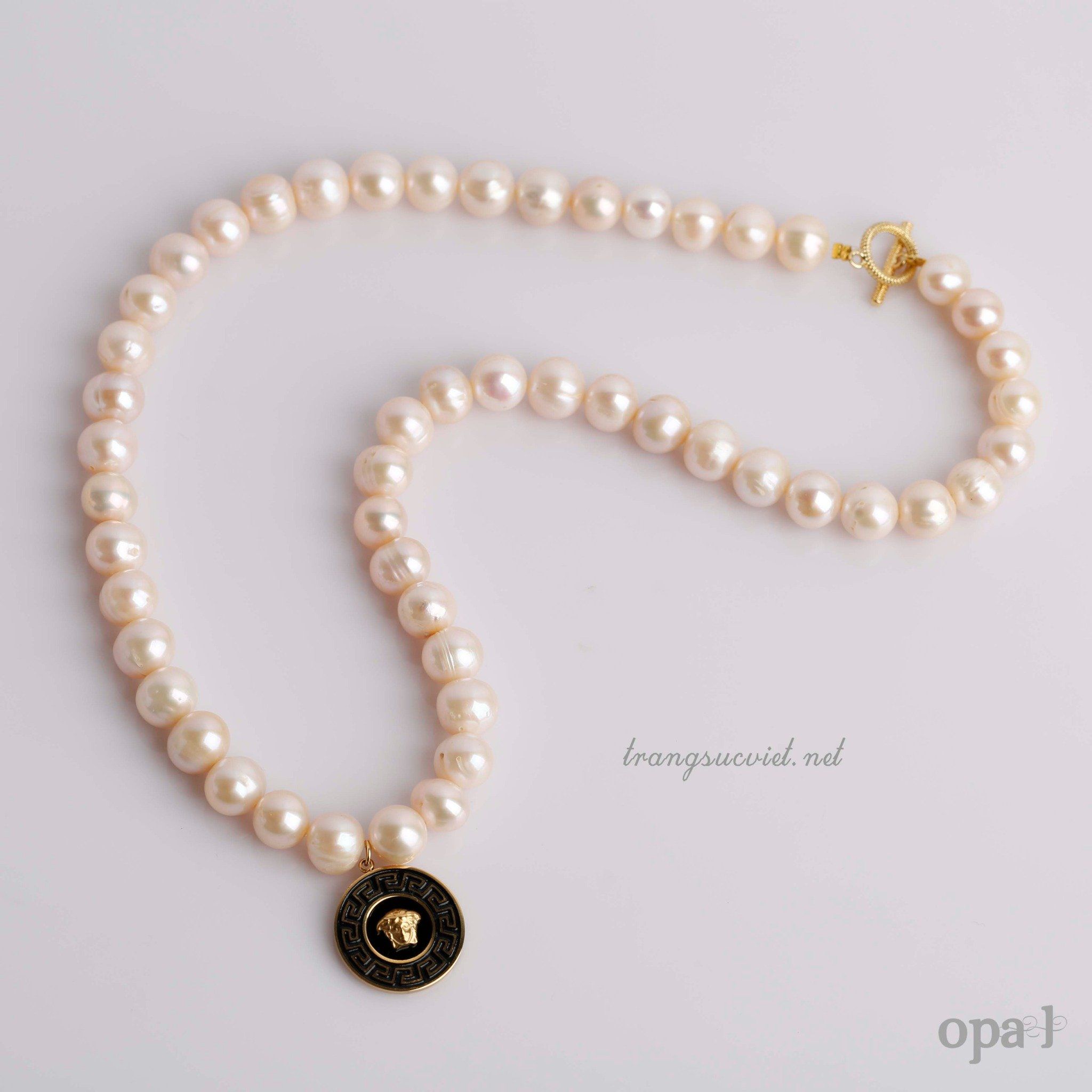  Chuỗi vòng cổ ngọc trai 9 ly charm tròn 