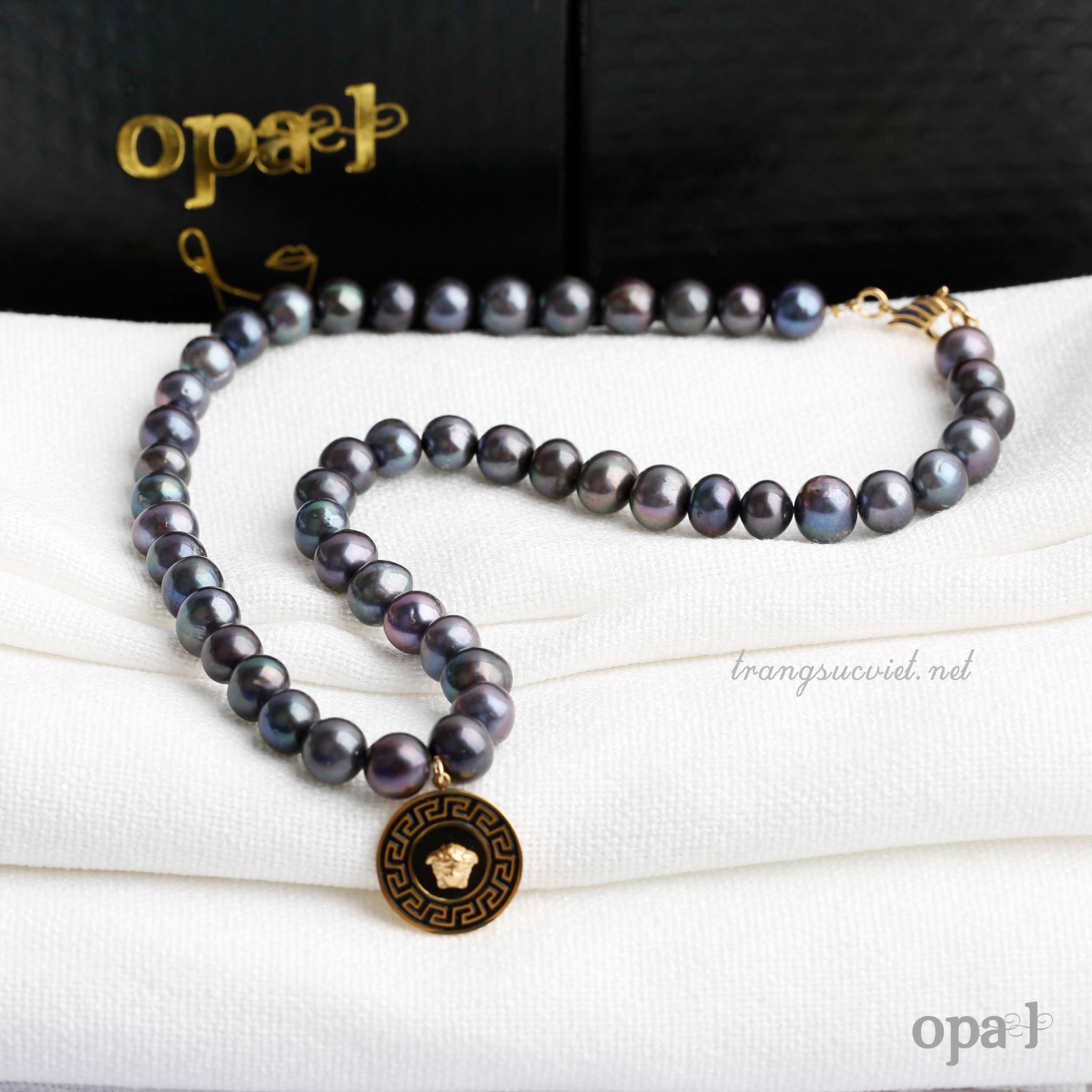  Chuỗi vòng cổ ngọc trai 9 ly charm tròn 