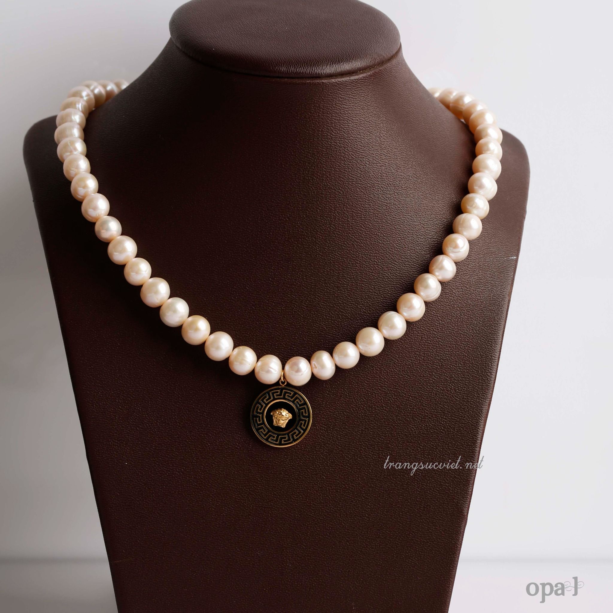  Chuỗi vòng cổ ngọc trai 9 ly charm tròn 