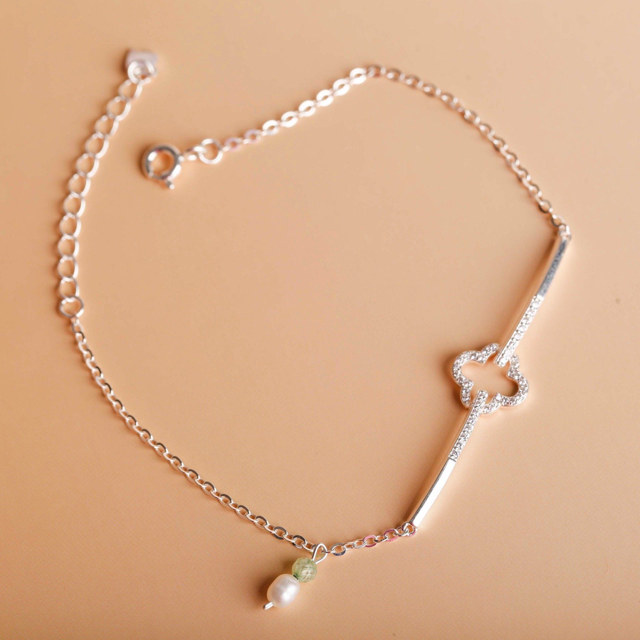  Lắc tay bạc 2025 