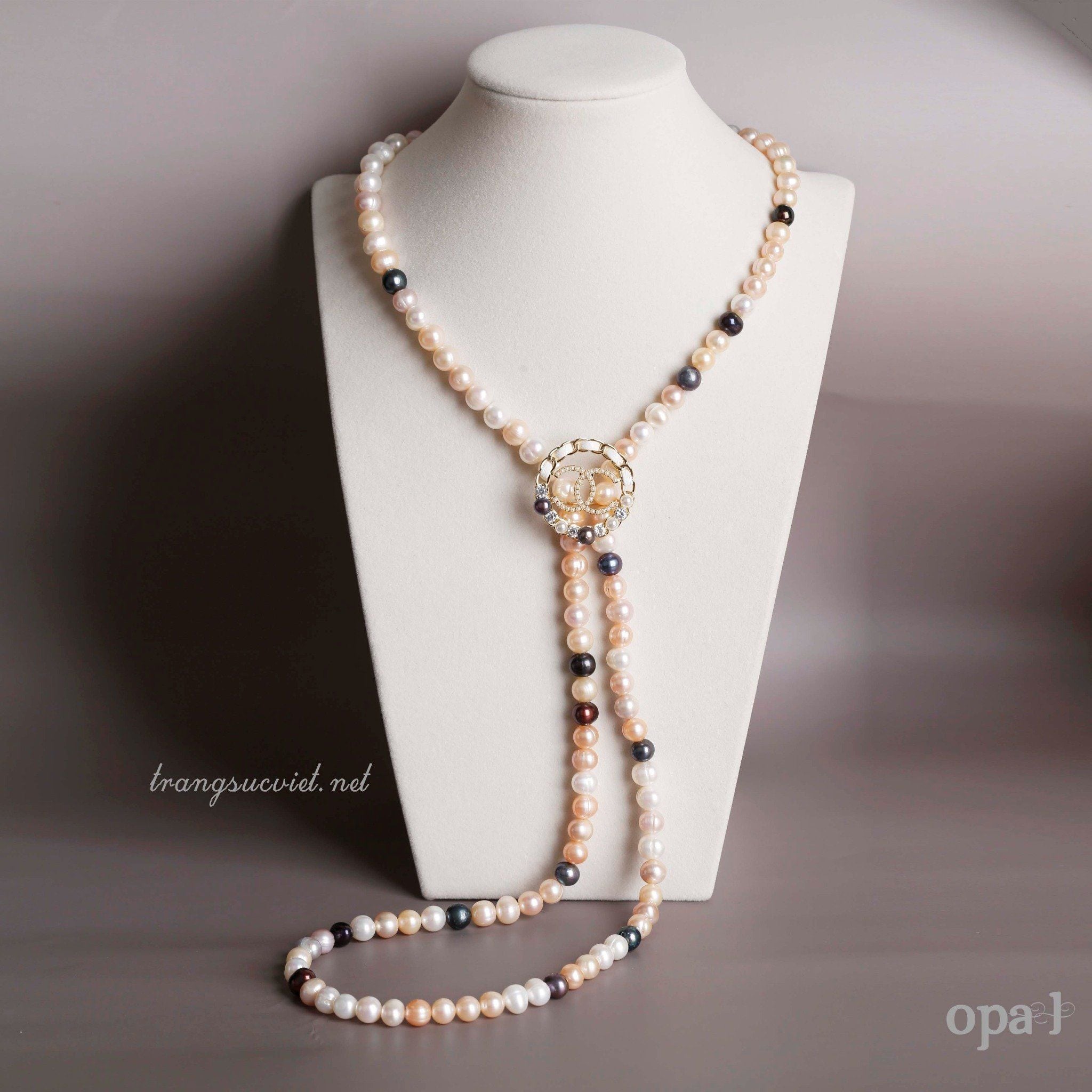  Vòng cổ ngọc trai dáng dài phong cách 