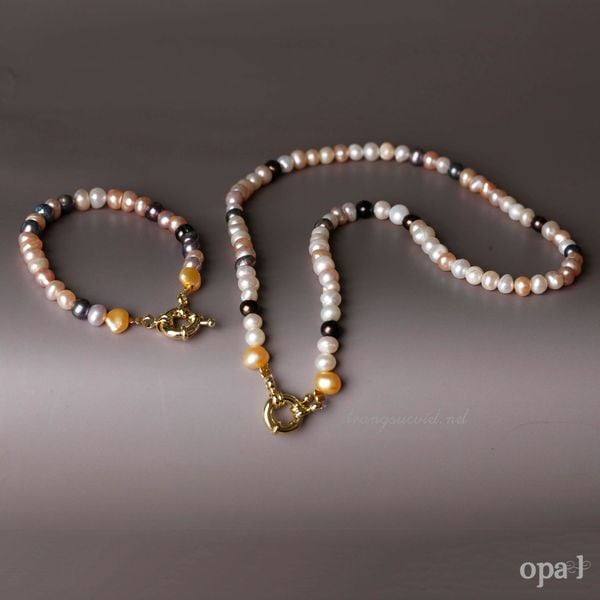  Vòng Choker ngọc trai đa sắc- độc đáo và sang chảnh 