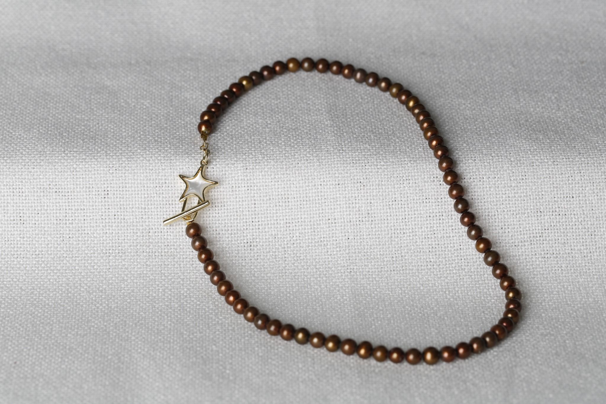  Choker ngọc trai 6ly, màu nâu cánh gián, khóa thiết kế cách điệu 