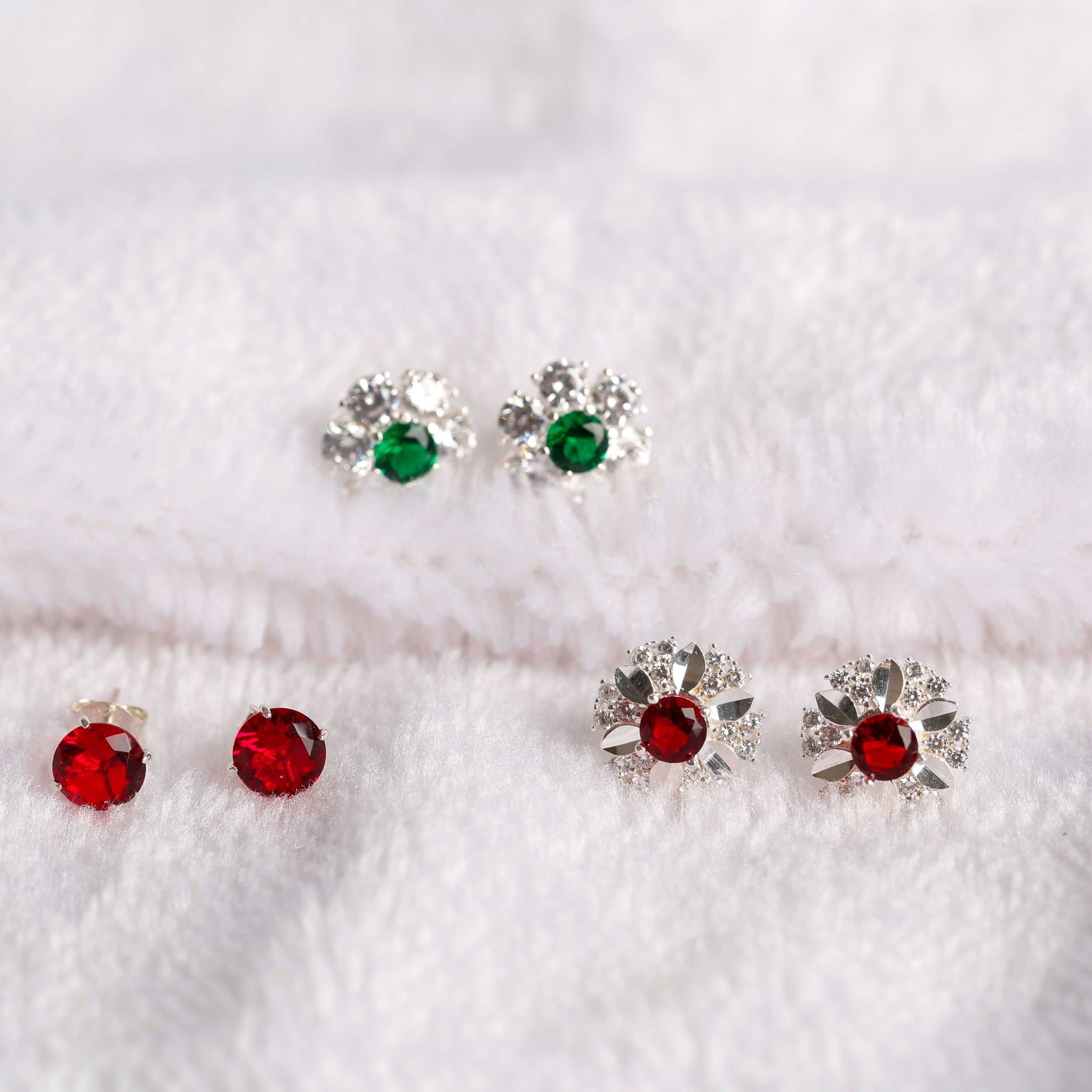  Hoa tai bạc đính đá Ross  đỏ may mắn 