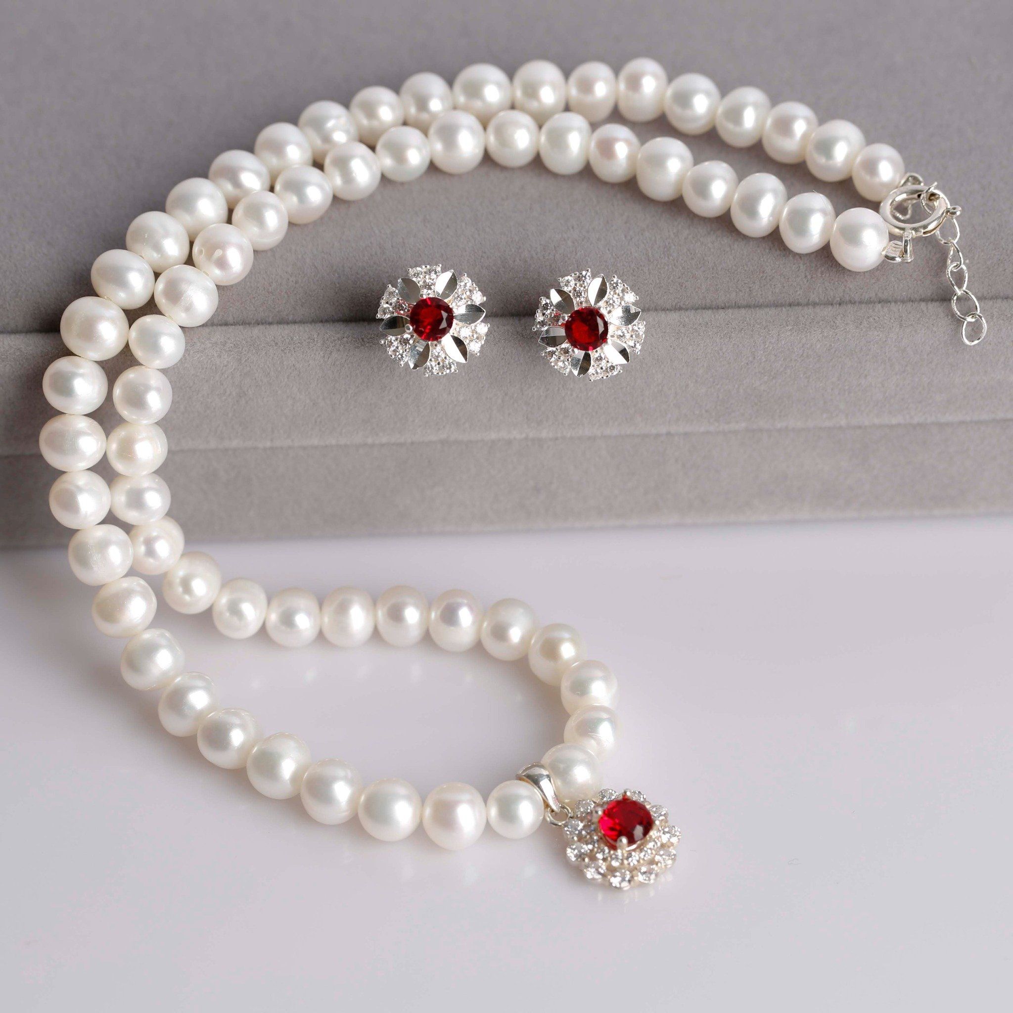  BST Bộ ngọc trai đính đá yêu thương tặng mẹ 