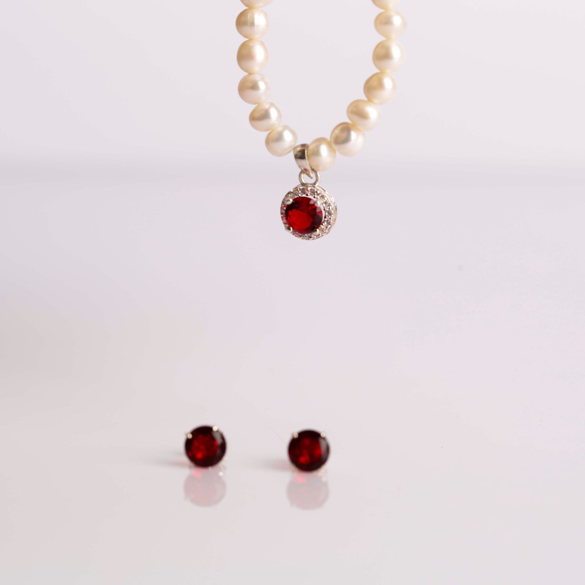  Hoa tai bạc đính đá Ross  đỏ may mắn 