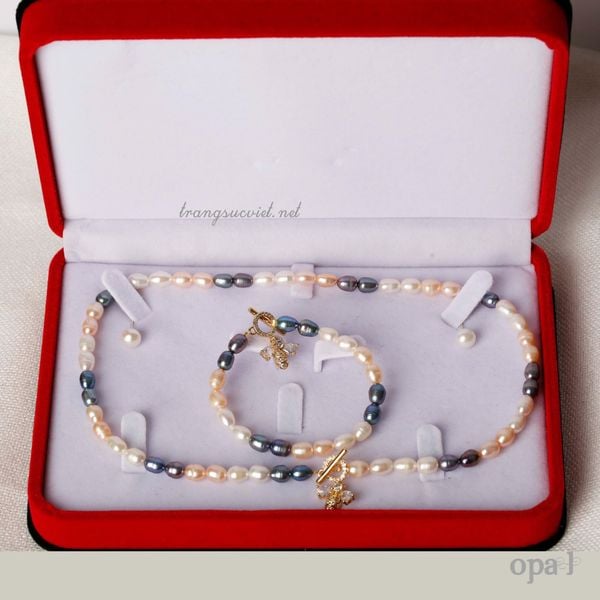  Bộ ngọc trai oval phối màu trắng xanh, charm chú ong 