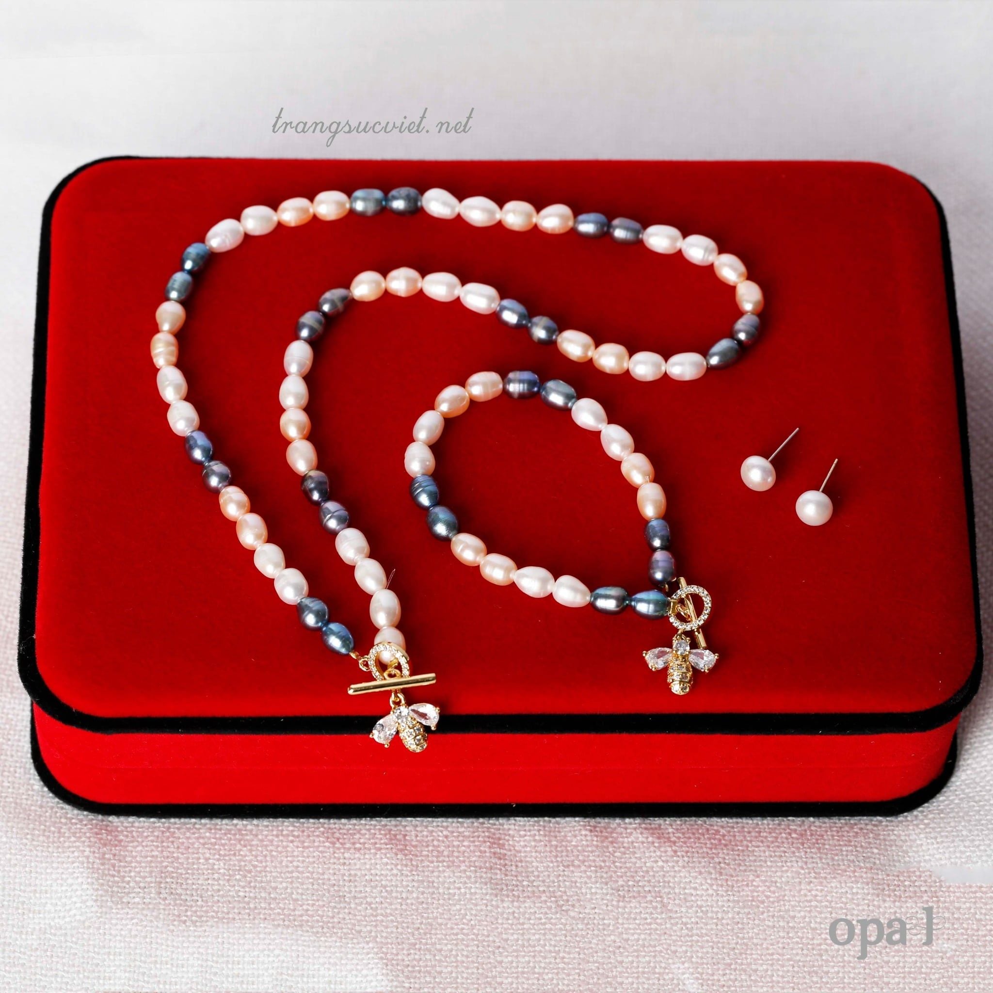  Bộ ngọc trai oval phối màu trắng xanh, charm chú ong 