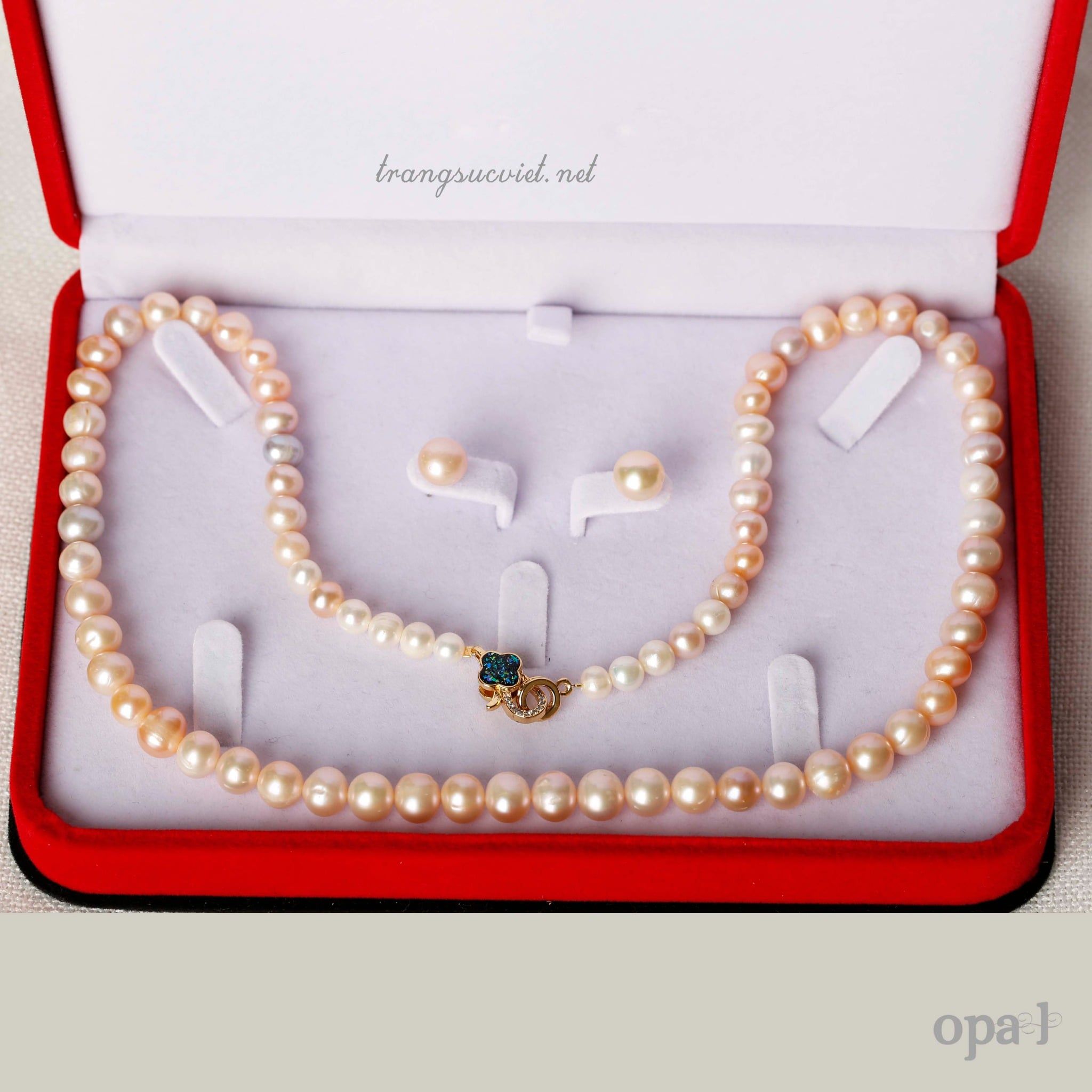  Chuỗi vòng cổ ngọc trai ánh hồng 8,9ly, và QUÀ TẶNG HOA TAI NỤ 