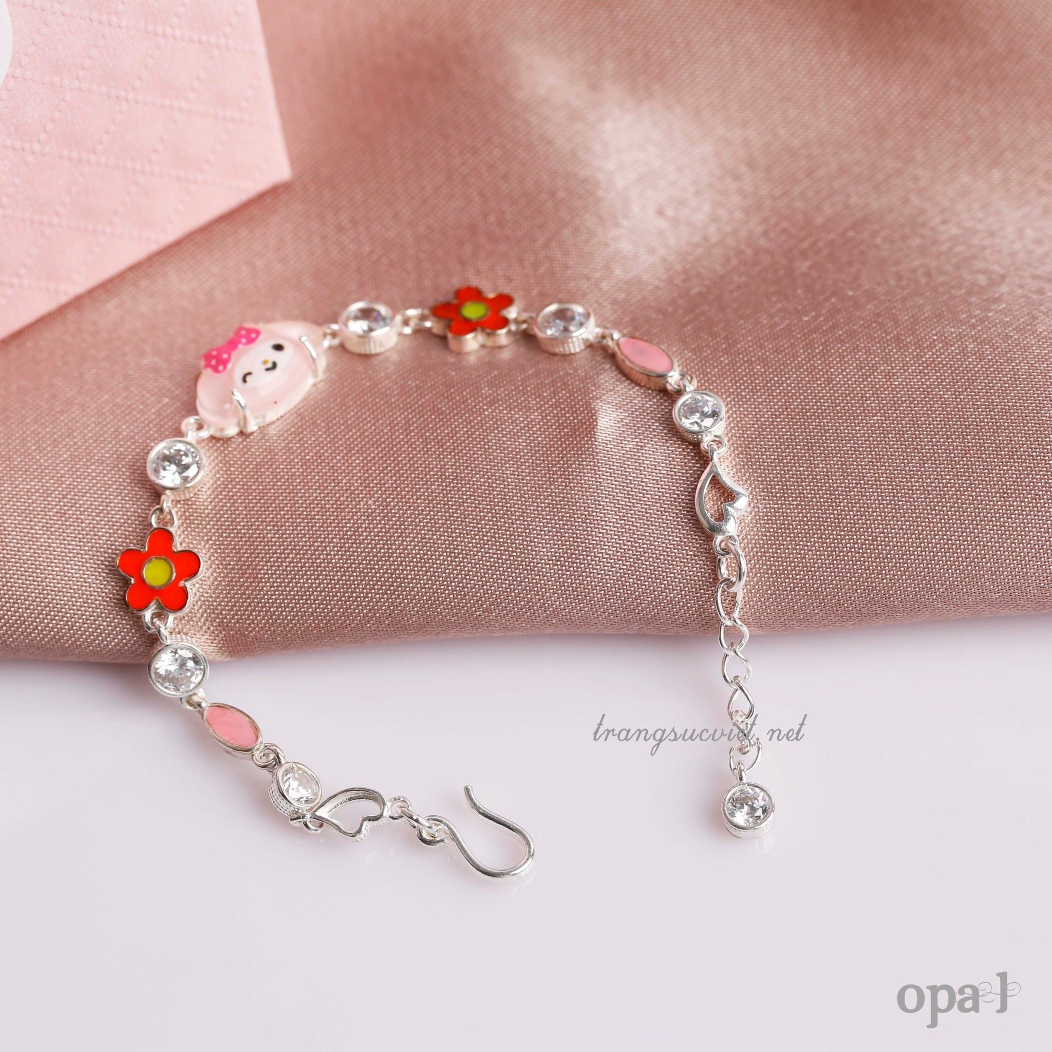  Lắc tay đính charm dành cho em bé- Món quà nhỏ, yêu thương lớn 