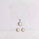  Set  dây  chuyền bạc, mặt ngọc trai và hoa tai ngọc trai đính đá 