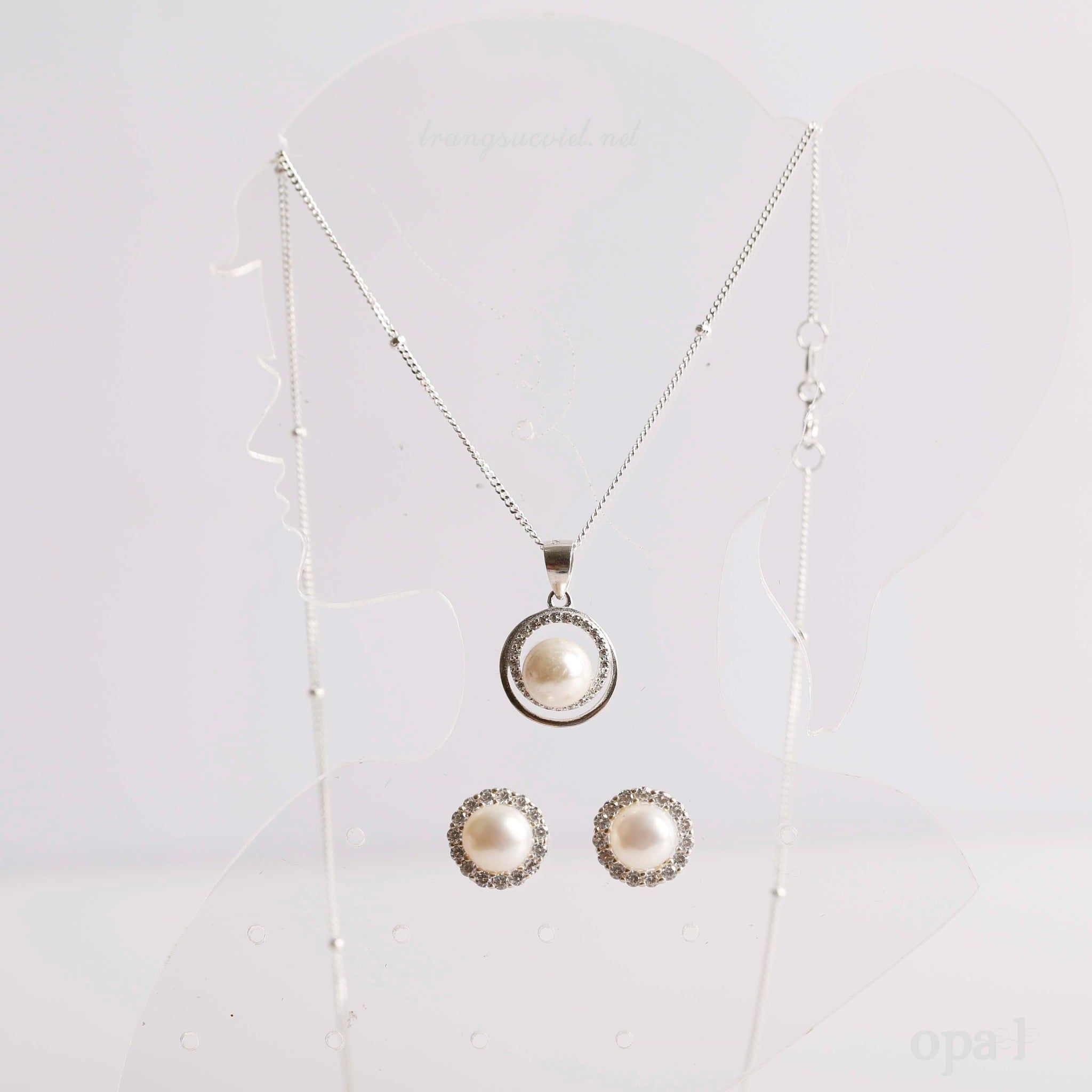  Set  dây  chuyền bạc, mặt ngọc trai và hoa tai ngọc trai đính đá 