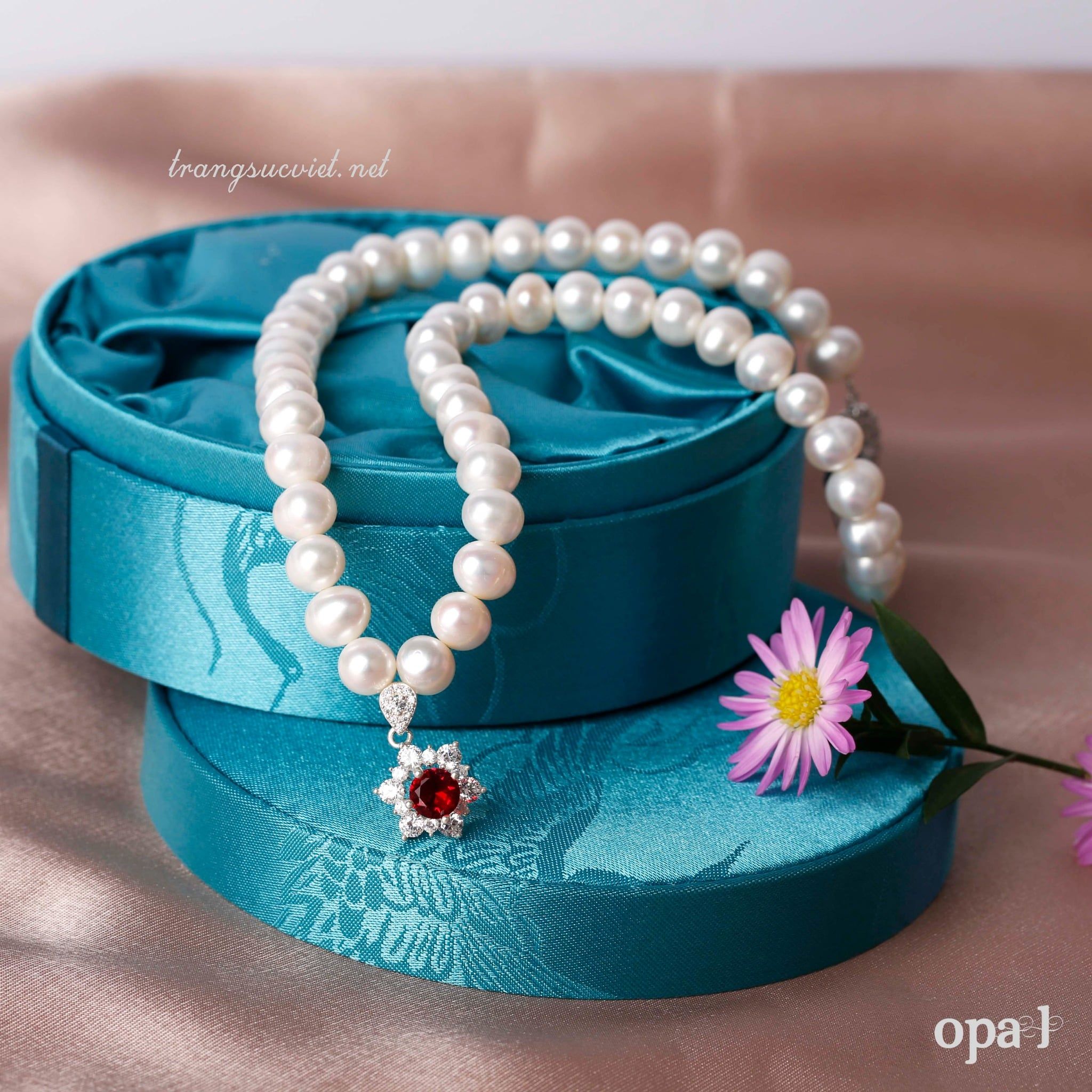  BST vòng cổ ngọc trai đón tết 