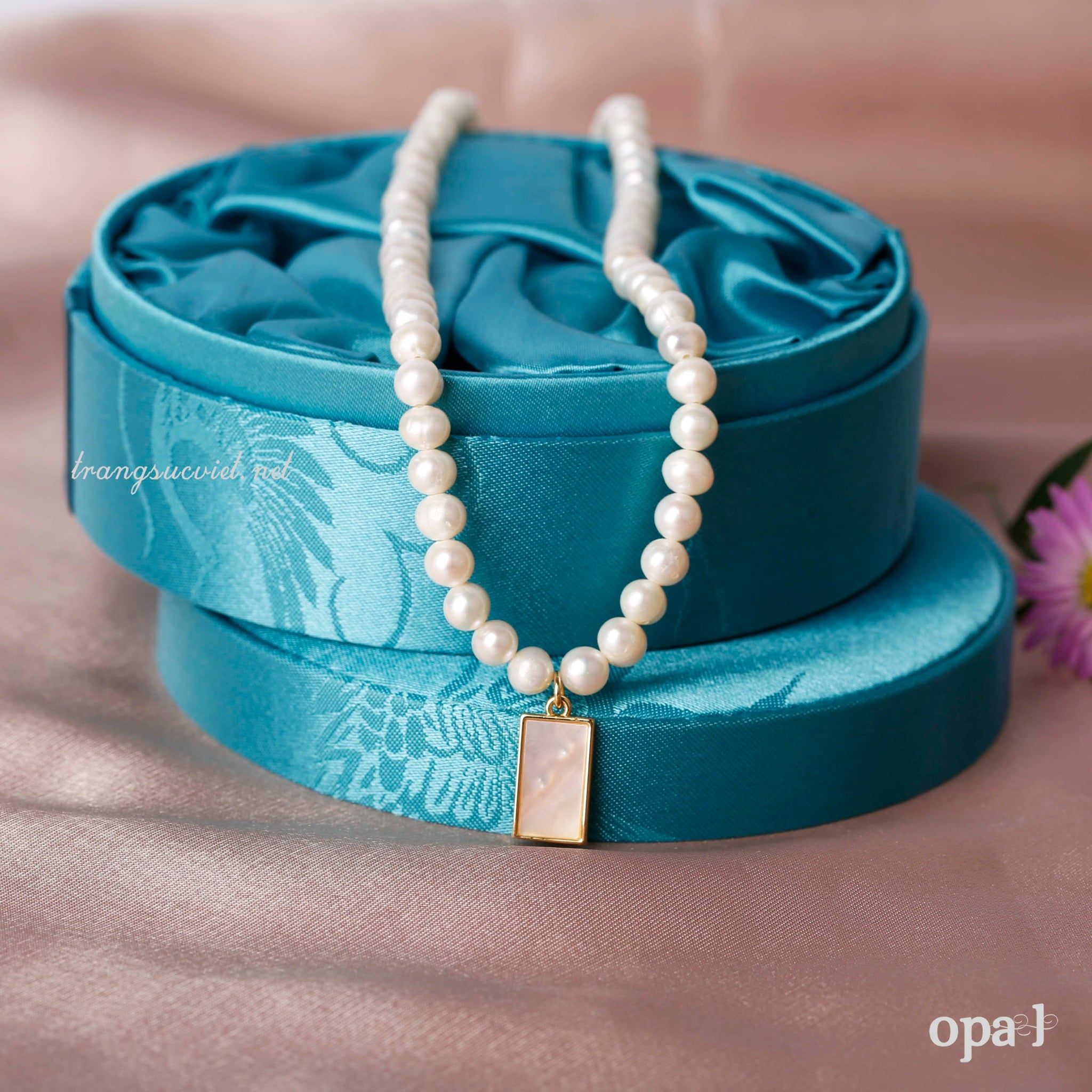  BST vòng cổ ngọc trai đón tết 