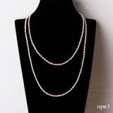  Vòng cổ sắc xuân- ngọc trai hạt gạo dáng dài 