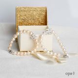  Vòng tay ngọc trai phối charm chữ vạn may mắn 