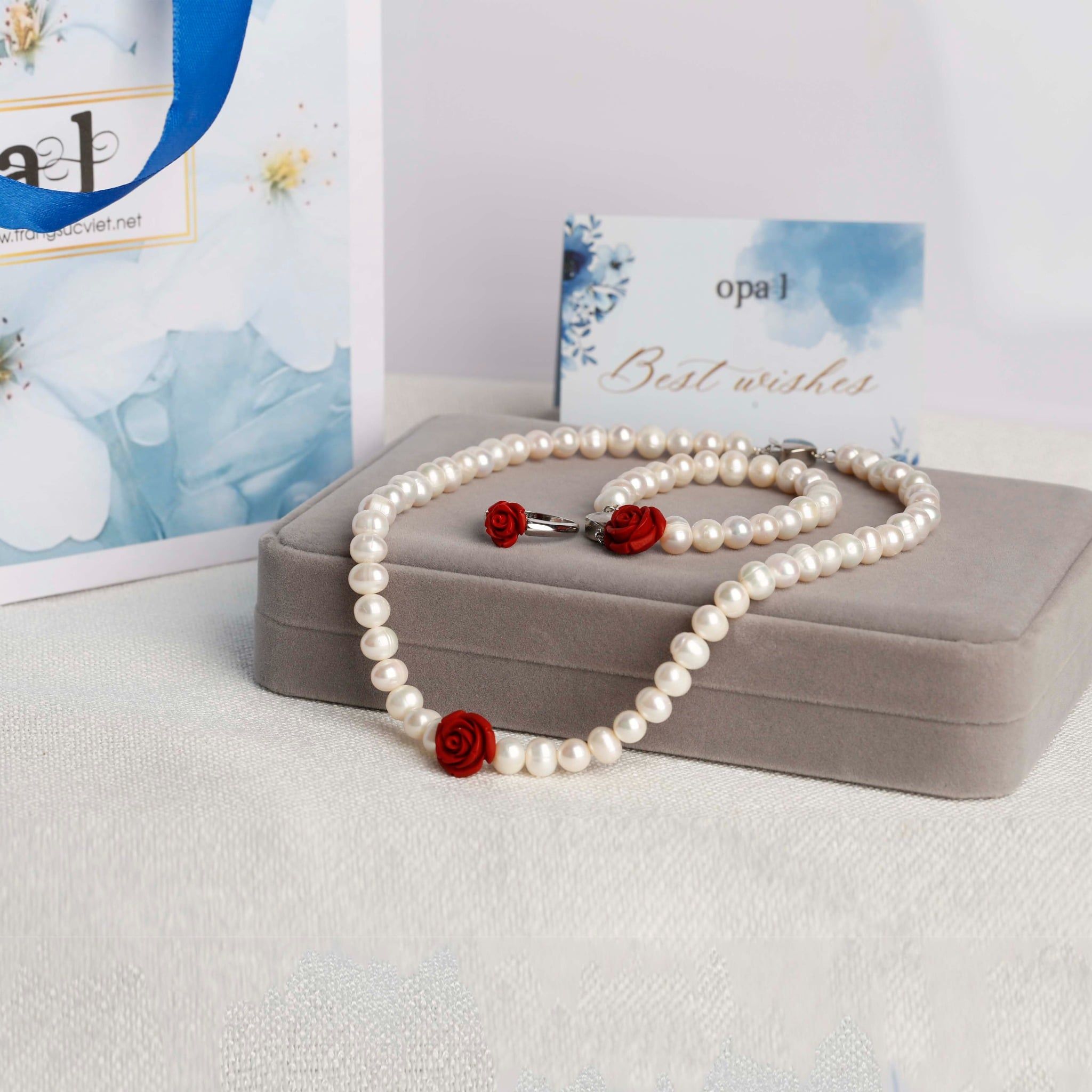  Bộ ngọc trai trắng charm hoa hồng đỏ sang trọng 