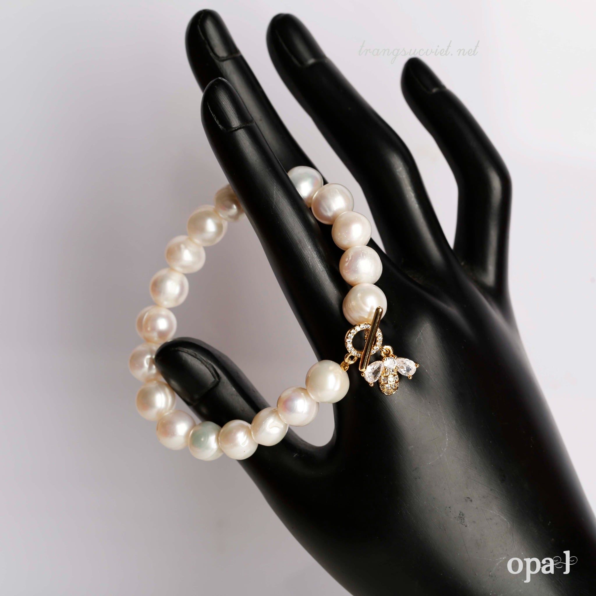  Vòng tay ngọc trai trắng tròn 9 ly khóa ong 
