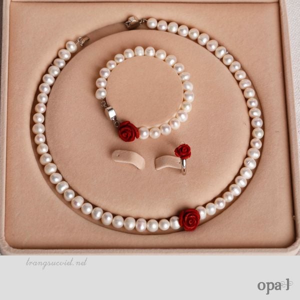  Bộ ngọc trai trắng charm hoa hồng đỏ sang trọng 