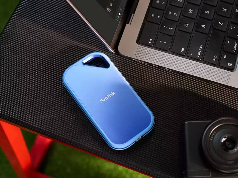 Ảnh minh họa Ổ cứng di động SanDisk SSD 2TB Extreme Pro Creator SDSSDE81C-2T00-G25 3