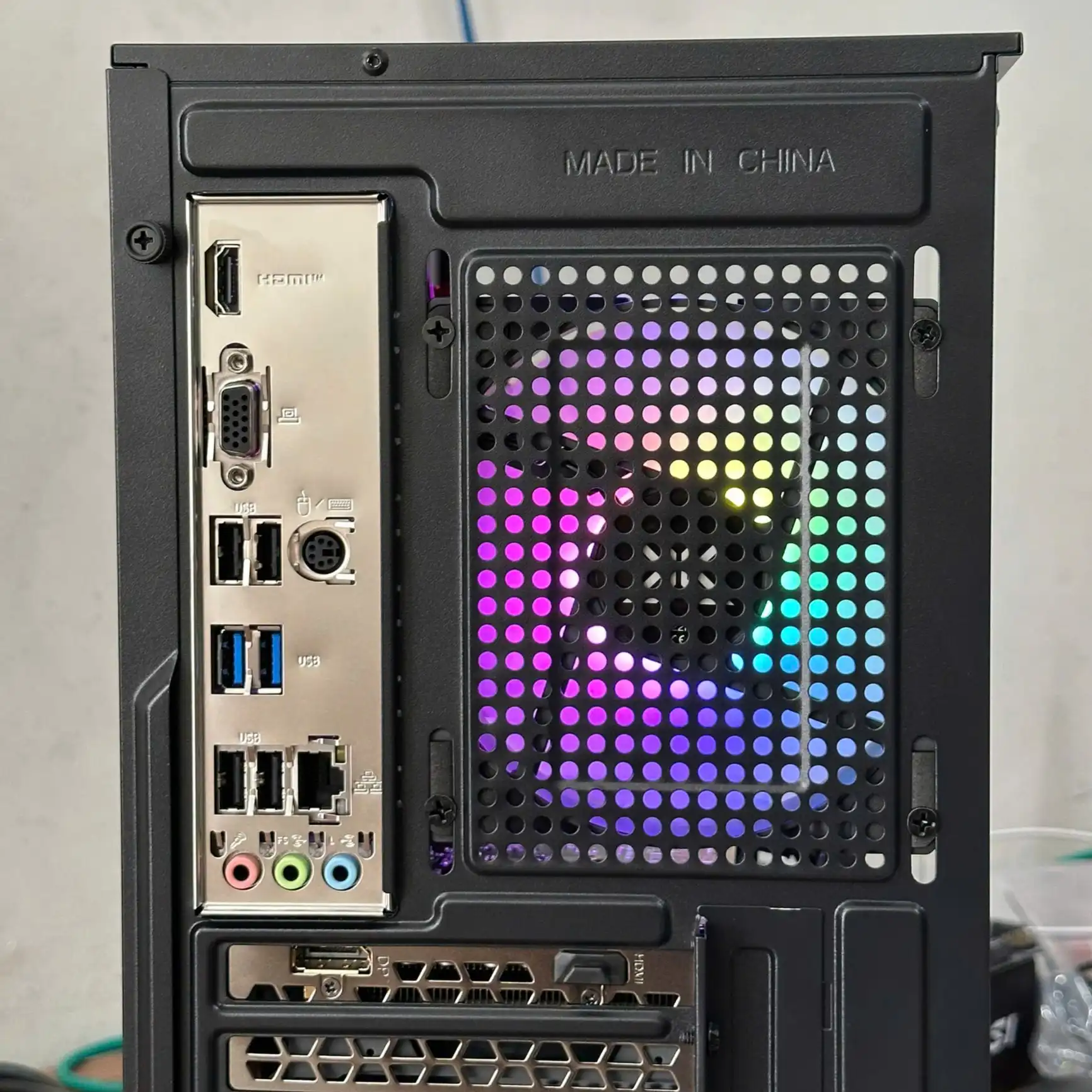 Ảnh minh họa PC Gaming Đại Việt Falcol Red F11 (i3-12100F/ RX 6500 XT/ RAM 8GB/ SSD 256GB NVMe) 2
