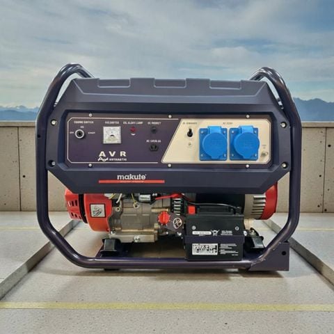 Máy phát điện xăng Makute QGG13001-3 9kW