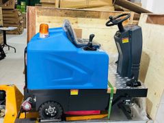  Máy quét rác ngồi lái Kraffer KF260 