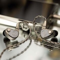  64 Audio TWELVE Ti 