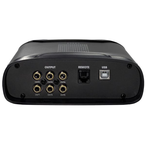 Ảnh minh họa Amply lắp ở dưới hiệu JBL DSP K86 (kèm theo 1 cặp MIC-300) 2