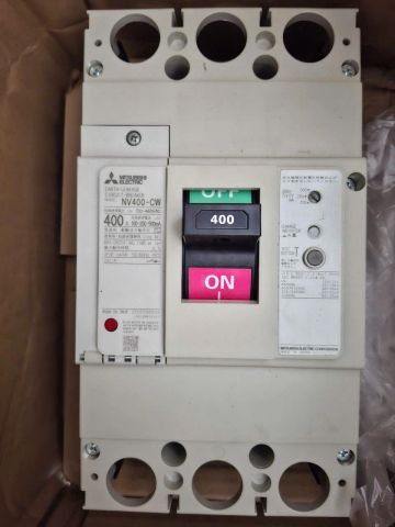 MCCB MITSUBISHI 400A NV400A CW MỚI