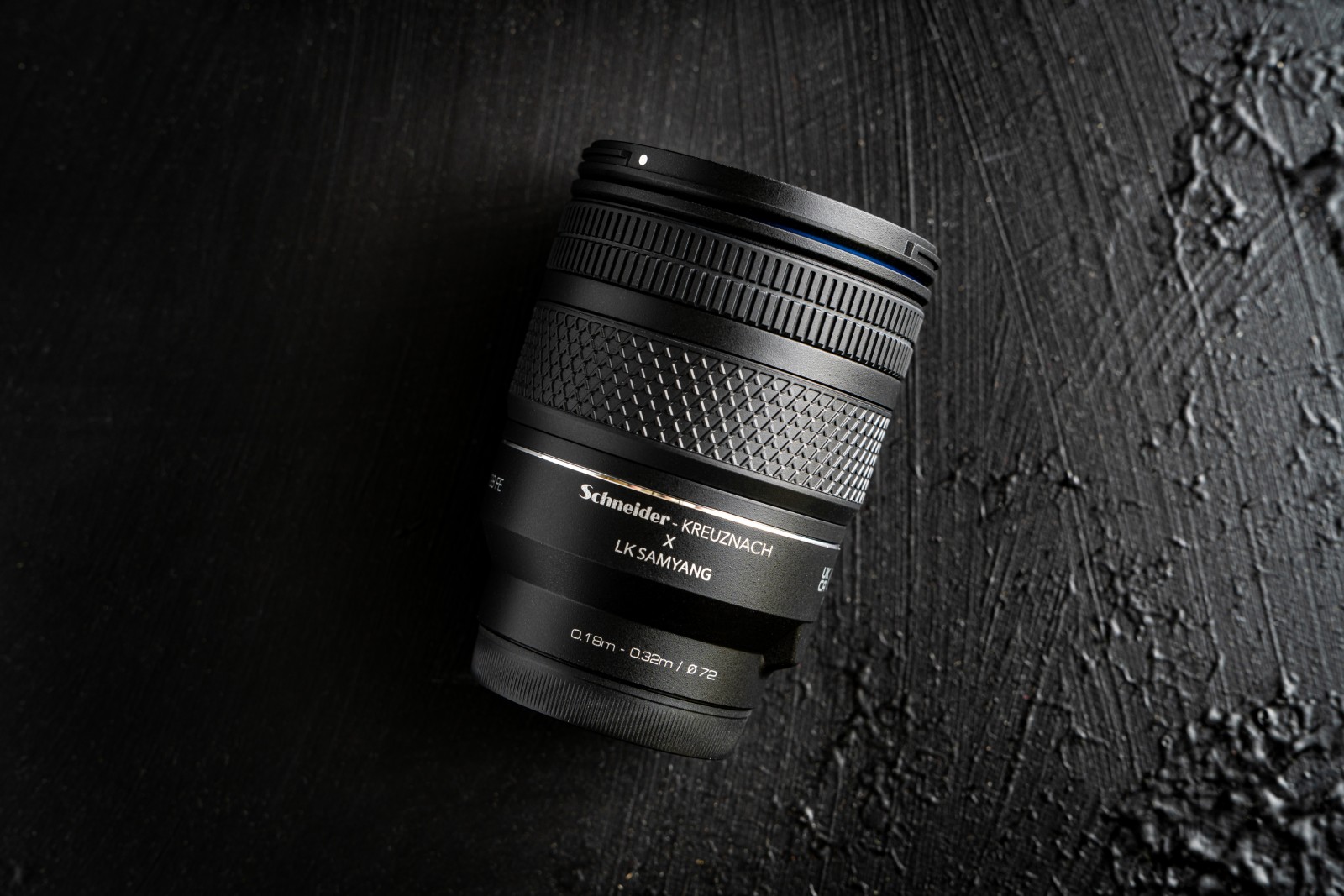 Ảnh minh họa Samyang-Schneider AF 24-60mm F2.8 FE: Thiết Kế Gọn Nhẹ, Sáng Tạo Không Giới Hạn 2