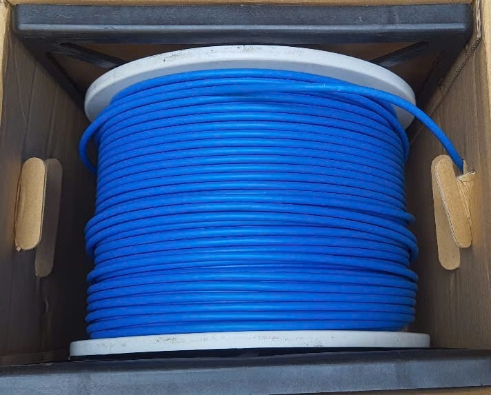 Ảnh minh họa Dây Mạng Cat6e 24awg 305M VegGieg Màu Xanh 2