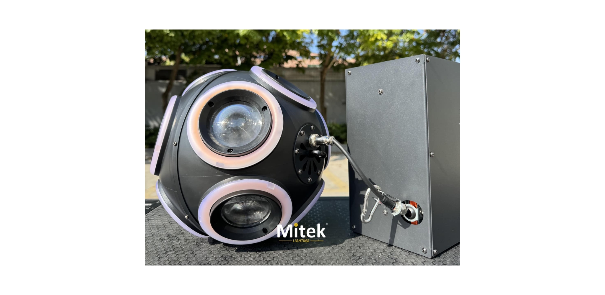 Ảnh minh họa Đèn Creative Effect Series Mitek & HBK Kinetic footBall 1
