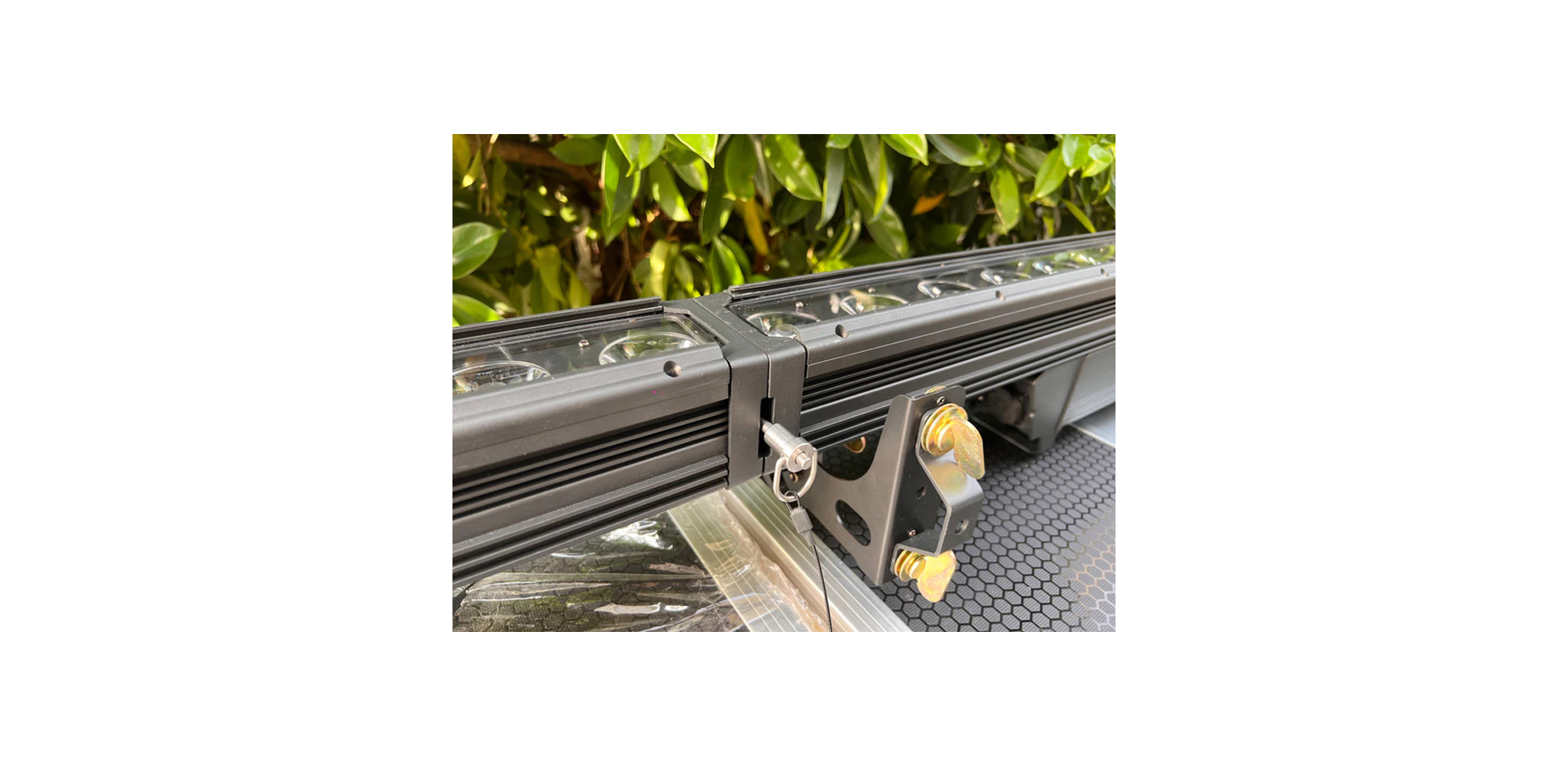 Ảnh minh họa Đèn Katana 1440 Wall washer IP Mitek & HBK 3