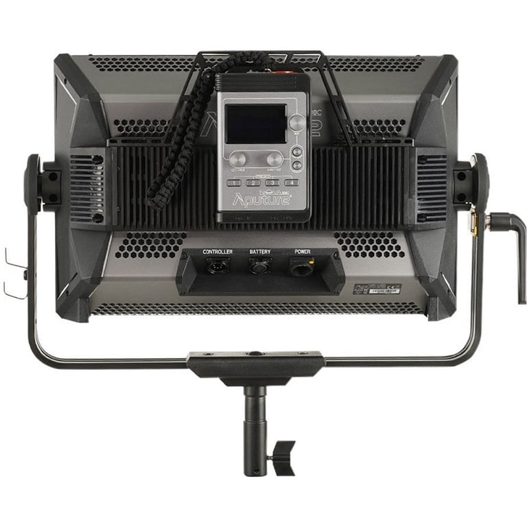Ảnh minh họa Đèn led Aputure NOVA P300c RGBWW 3