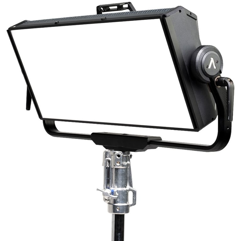 Ảnh minh họa Đèn led Aputure NOVA P600c RGBWW 1