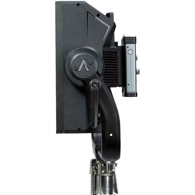 Ảnh minh họa Đèn led Aputure NOVA P600c RGBWW 3