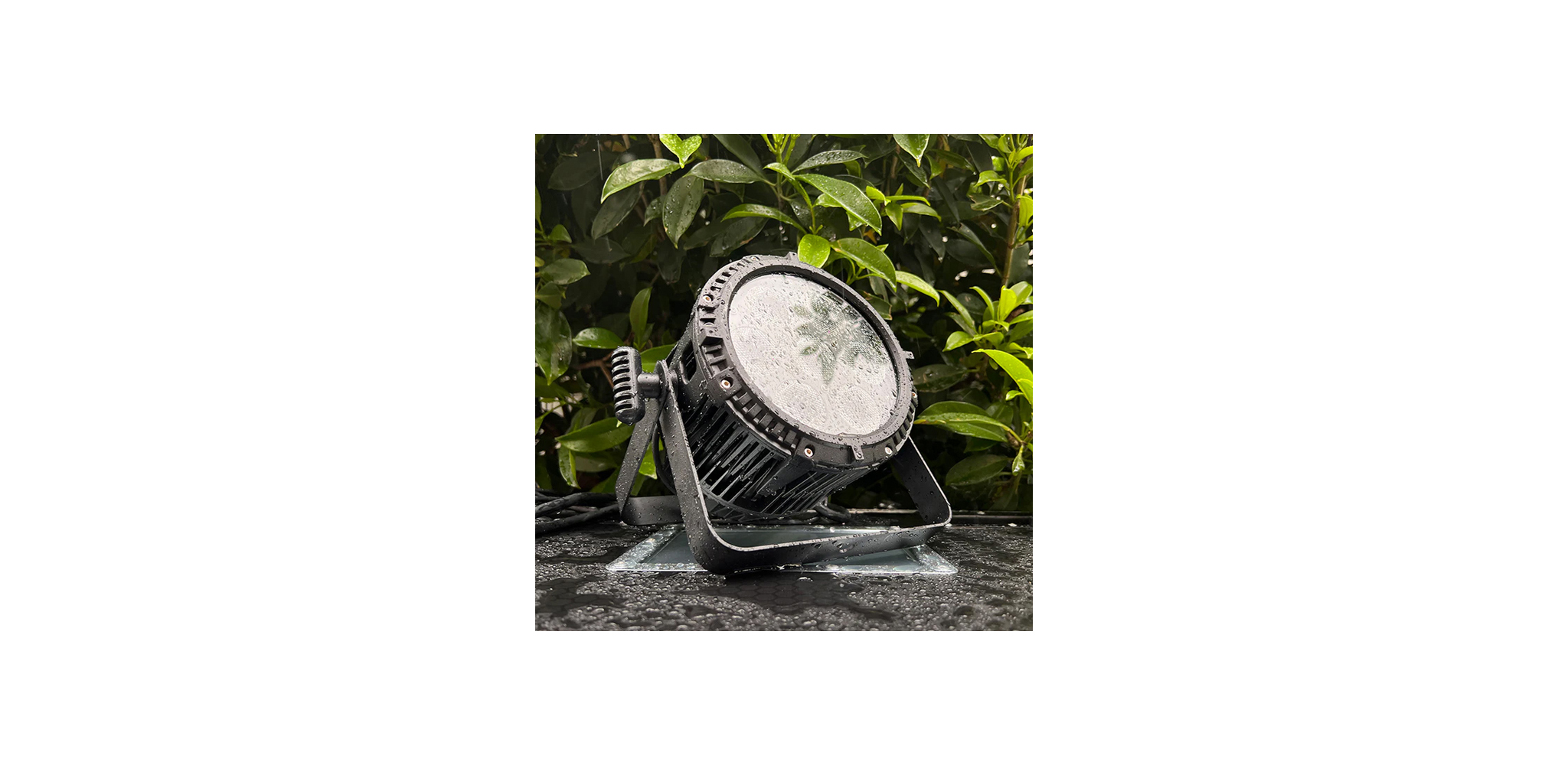 Ảnh minh họa Đèn Par Led Chống nước Mitek & HBK Par 715 IP 2