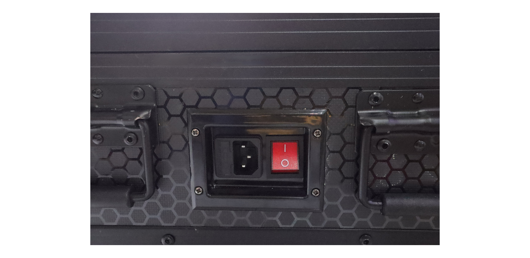 Ảnh minh họa Đèn Wireless Battery Mitek & HBK CHARGING FLY CASE 12 IN 1 2