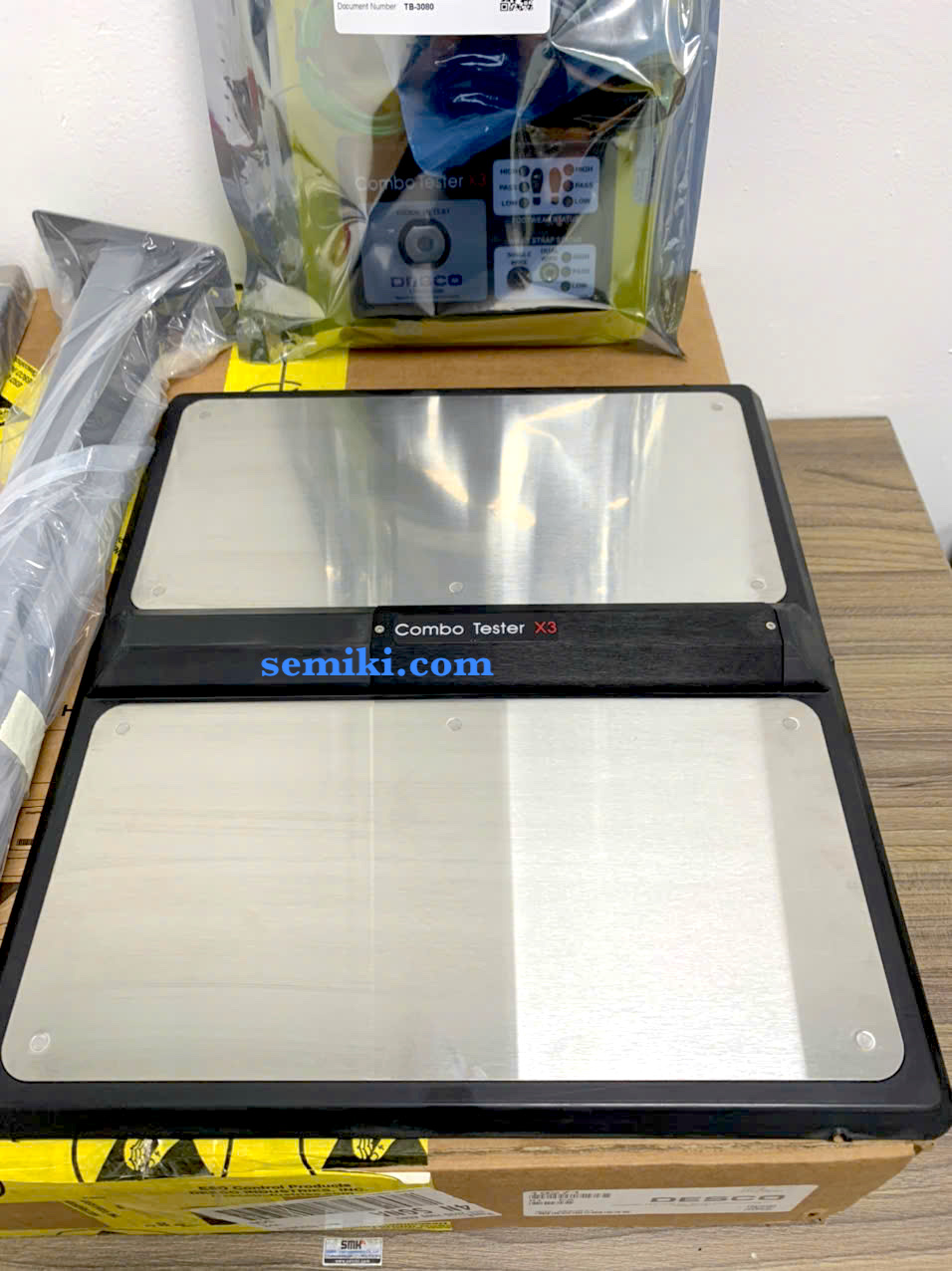 Ảnh minh họa DESCO 19270 Combo Tester X3 Máy đo điện áp tĩnh điện ESD 2