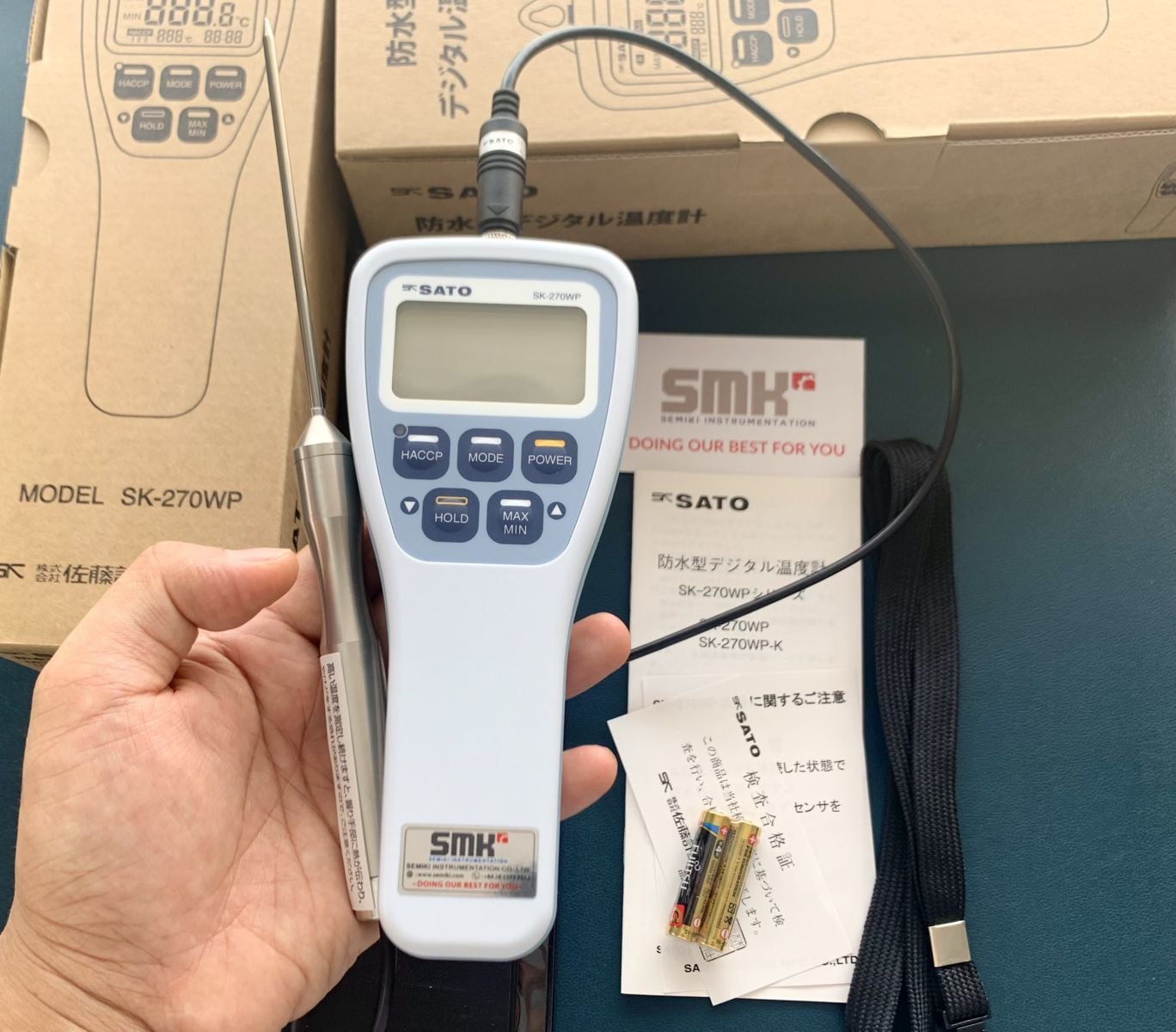 Ảnh minh họa SATO Keiryoki SK-270WP nhiệt kế điện tử chống nước kèm đầu dò −40.0~250.0°C 2
