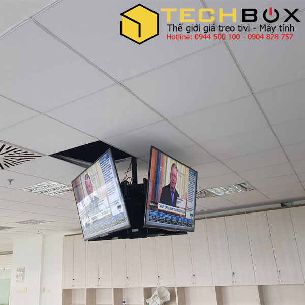 Ảnh minh họa Giá treo tivi thả trần 3 màn hình (32-55) inch 1