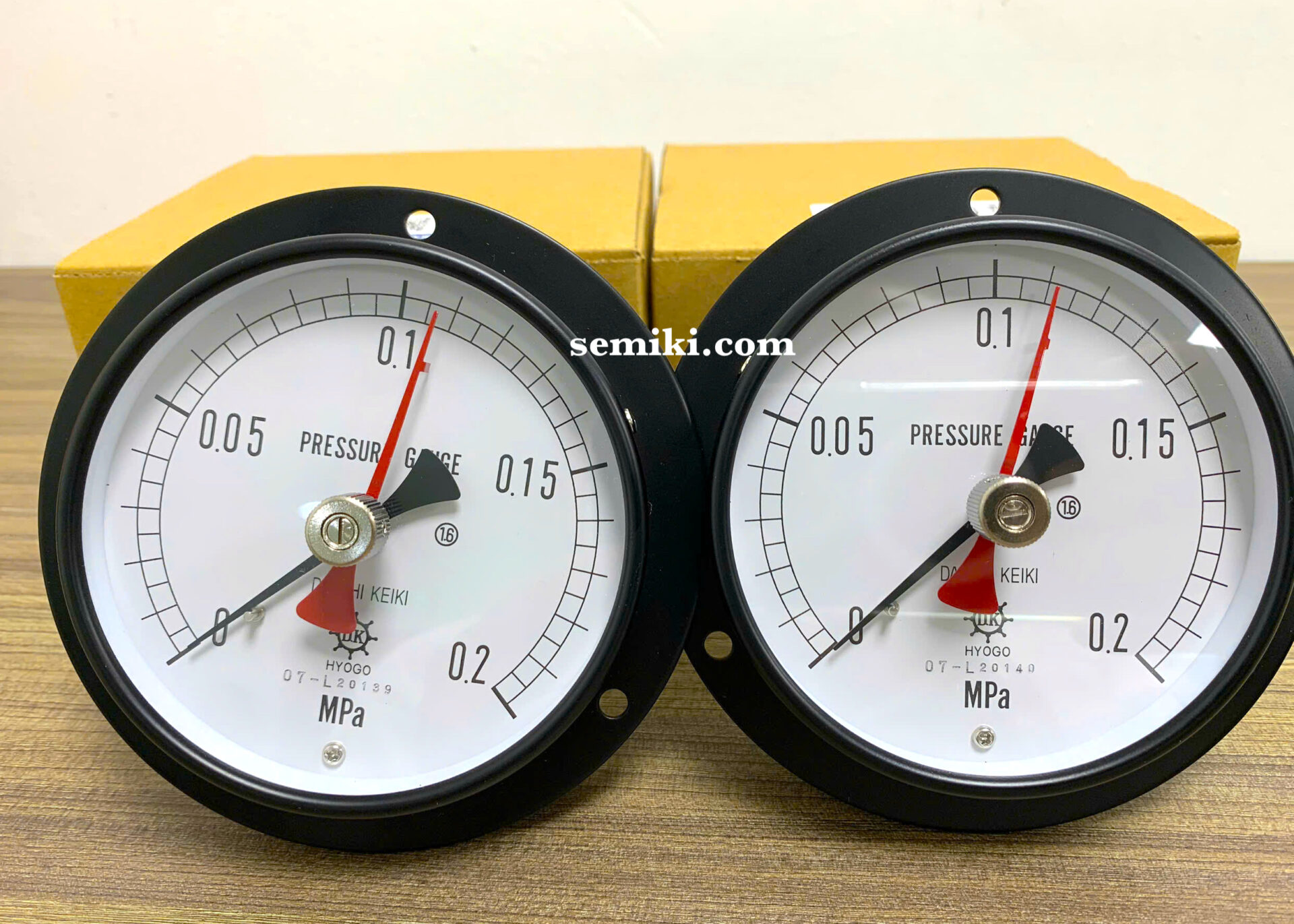 Ảnh minh họa DAIICHI Keiki pressure gauge IPT DU series (with maximum red pointer) Mpa 1