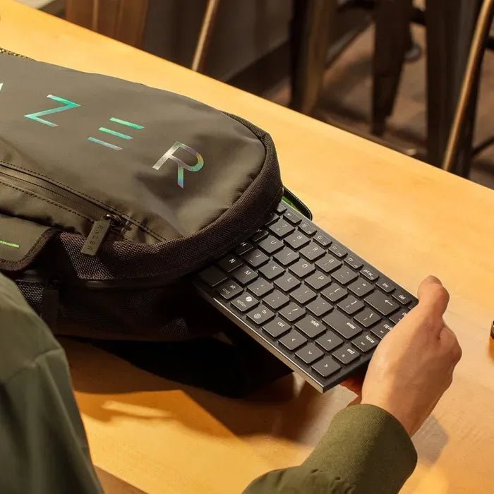 Ảnh minh họa Razer Joro Portable Wireless Gaming Keyboard – 75% Compact, Ultra Low-Profile Switches, Bluetooth + USB-C (Green) 3