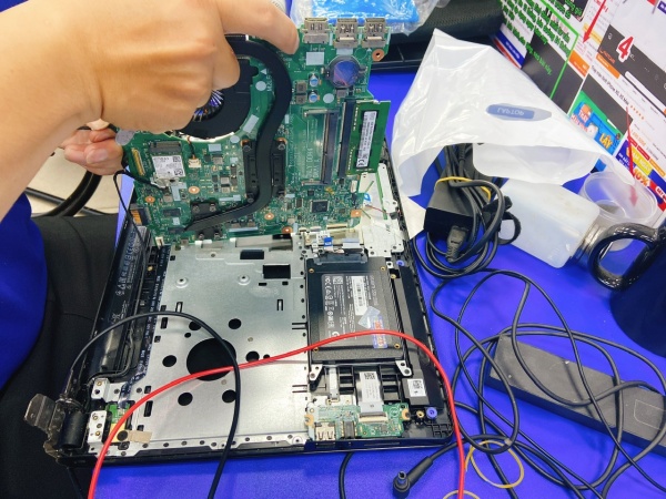 Khắc phục lỗi Macbook Air M1 Không Lên Nguồn