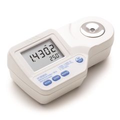  Khúc Xạ Kế Đo Độ Ngọt Brix Và Chỉ Số Khúc Xạ HI96800 