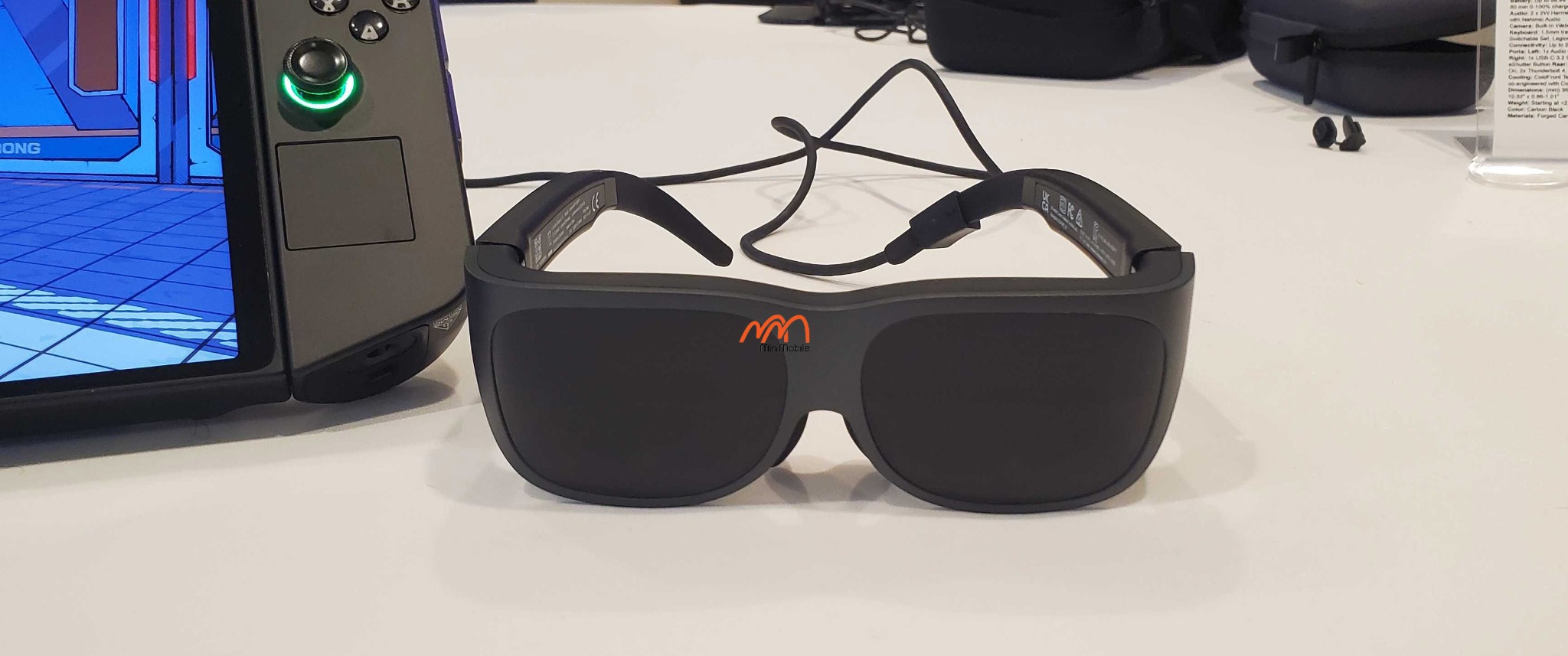 Ảnh minh họa Kính thông minh Lenovo Legion Glasses AR-6561Y 3