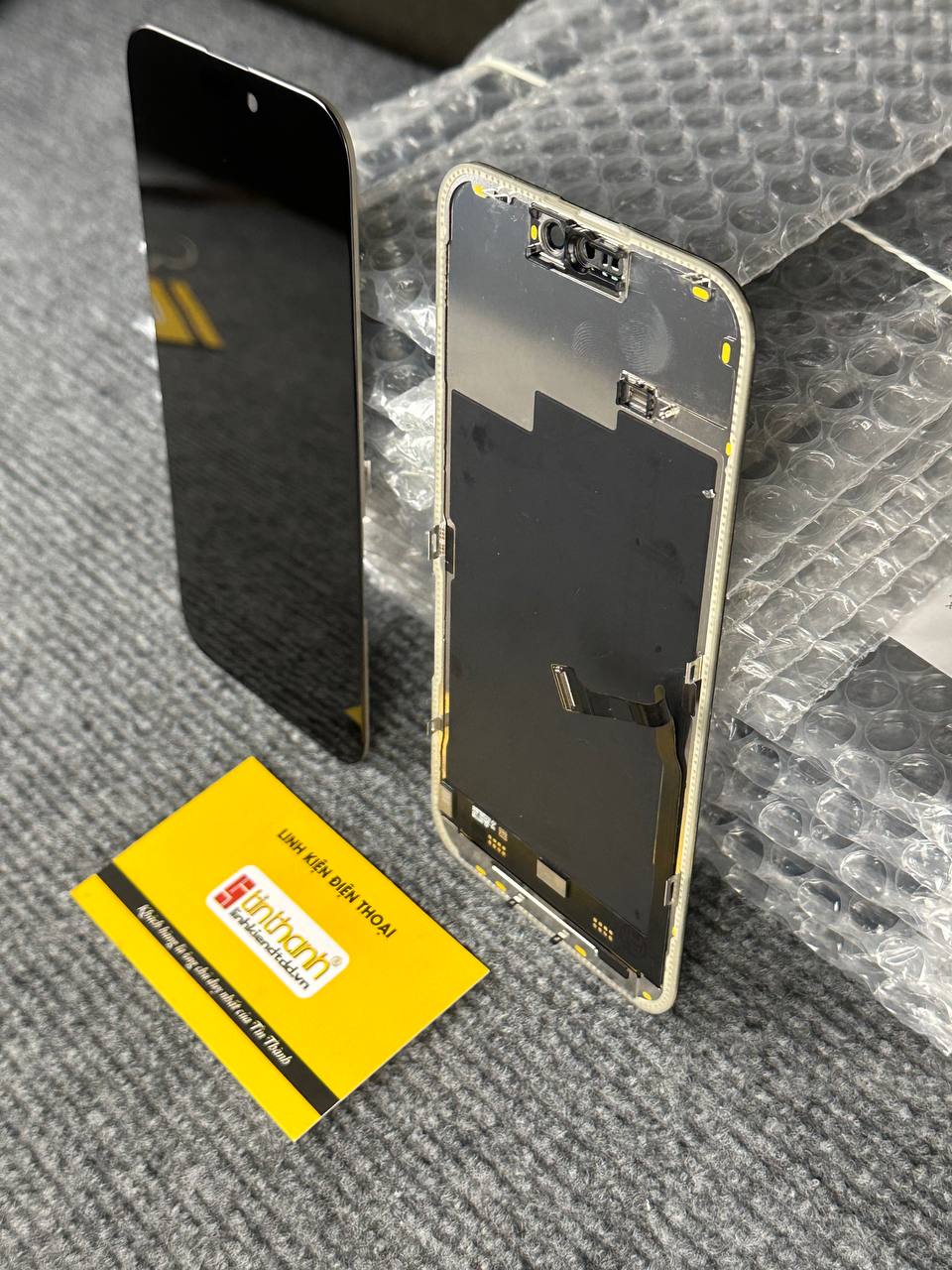 Ảnh minh họa Màn hình iPhone 15 Pro Max ép kính ( IC Chưa sàng ) 1