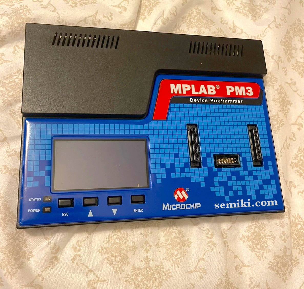 Ảnh minh họa Microchip MPLAB PM3 UNIVERSAL DEVICE DV007004 thiết bị nạp chip 2